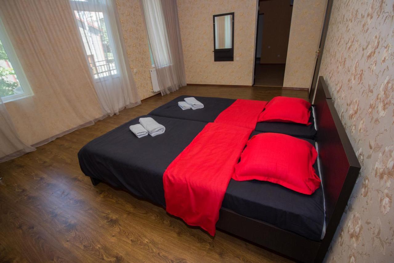 Tbili House Hotel Tbilisi Eksteriør billede